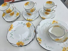 Vintage 21 piece Collingwood china tea set