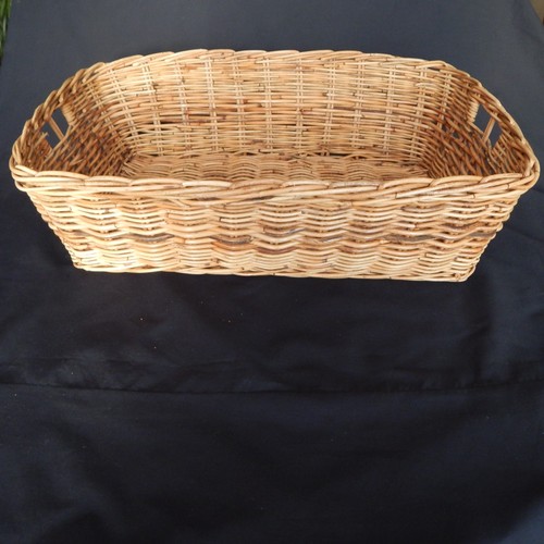Large vintage wicker basket - large,