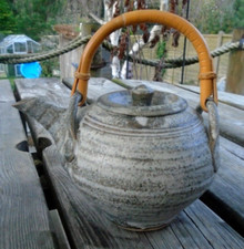 VINTAGE STUDIO POTTERY BIDDY