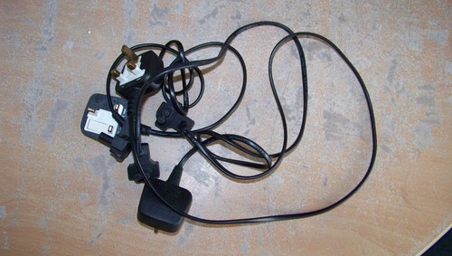 Figure mains leads angled - leads,