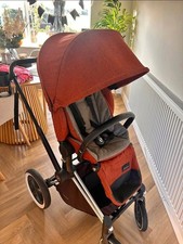 Cybex Platinum Priam Lux With Carrycot, Raincover,Cup Holder & Car Seat Adapters