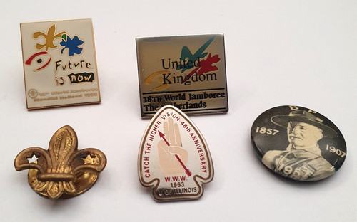 Boy scouts pin badges - scouts,