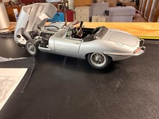 AUTOart SIGNATURE 1/18 JAGUAR E-TYPE ROADSTER SERIES 1 3.8 SILVER 73602 - RARE