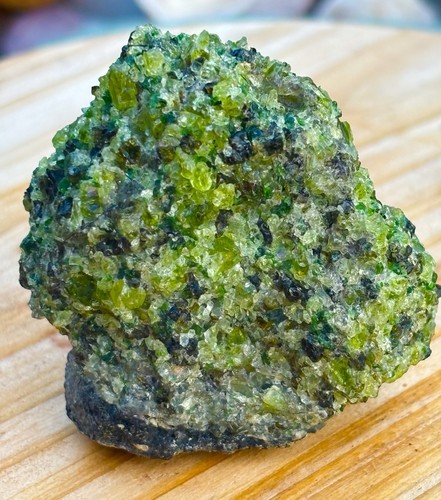 Peridot crystal cluster 100 - cluster, 100%