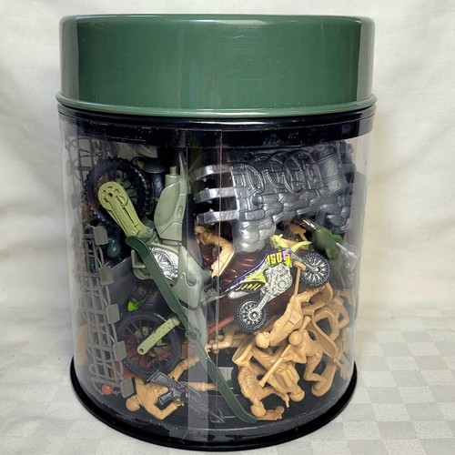Large bundle plastic toy - large,