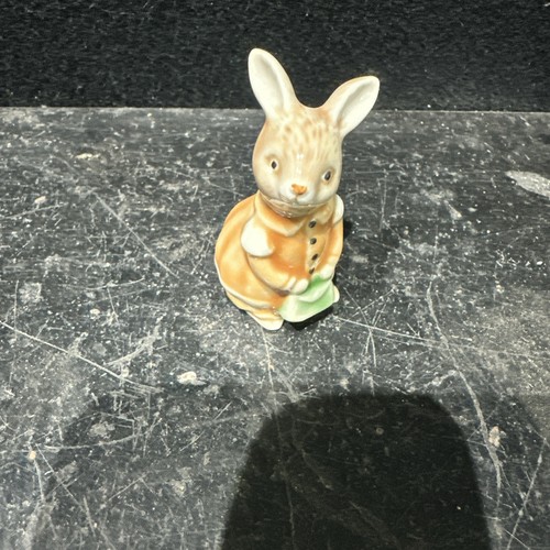 Vintage porcelain girl - porcelain, rabbit