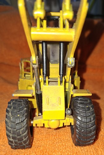 Vintage gescha caterpillar - gescha,