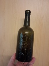 strong and Co of Romsey bottle