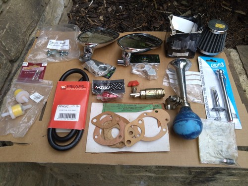 Assorted job lot mainly - assorted, of