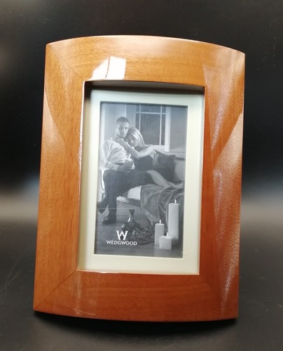 Wedgwood wooden picture frame - wooden,