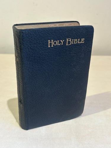 Holy bible minion 24mo 1930 - 24mo,