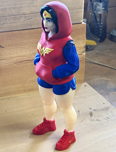 Wonder woman figure hooded - woman,