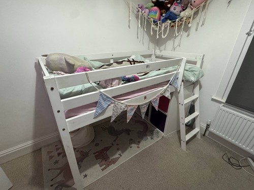 Child cabin bed with - , ladder