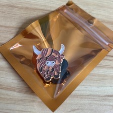 Pretty Highland Cow Design Small  Enamel Brooch/ Pin Badge Gift
