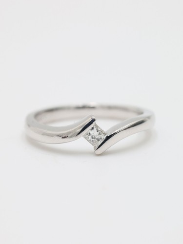 Solitaire diamond gold ring - gold,
