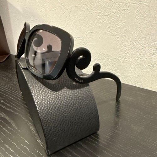 Prada sunglasses minimal - sunglasses,
