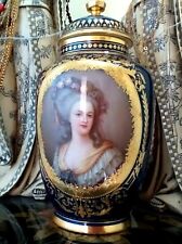 ROYAL VIENNA VASE A FINE