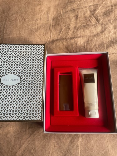 Estee lauder cinnabar - estee, body