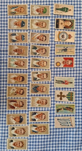 Cigarette cards in total - cards,