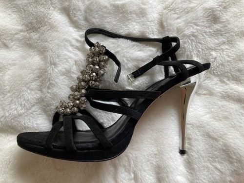 Black sand dune - black,