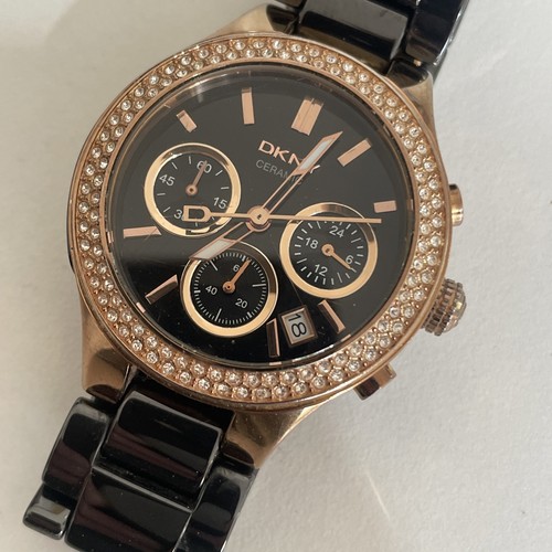 Dkny quartz watch - quartz, pre-loved