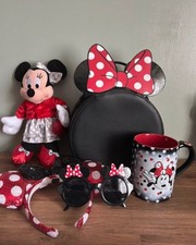 Disney Minnie Mouse Bundle -