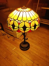 Tiffany Style Table Lamp