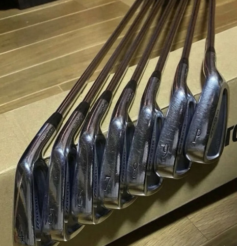 Mizuno iron set pw 7pc - mizuno,