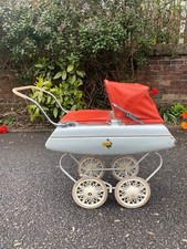 Vintage Triang dolls pram