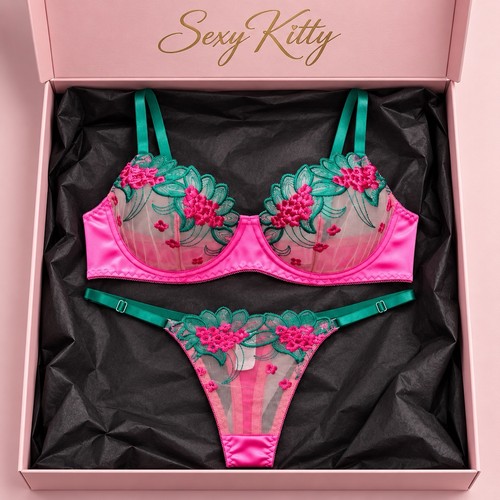 Stunning lingerie set - in, hot