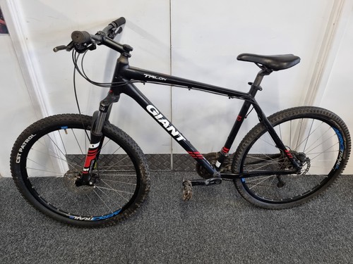 Giant talon mountain - talon, bike