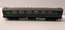 Hornby OO Gauge Maunsell Composite Coach, BR Green, Wrong Box