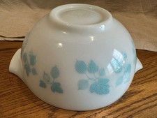 Vintage Pyrex White Turquoise Gooseberry Cinderella Mixing Bowl 