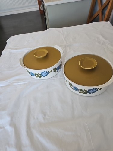 Meakin studio topic - j&g, lidded