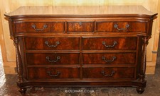 Superb Thomasville Trinidad Dresser / Chest of Drawers - Mahogany - 9 Drawer