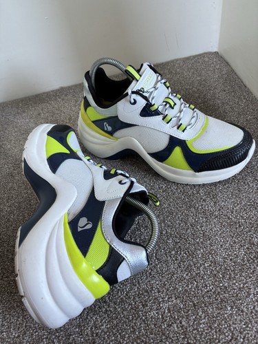 Skechers woems size - woems,