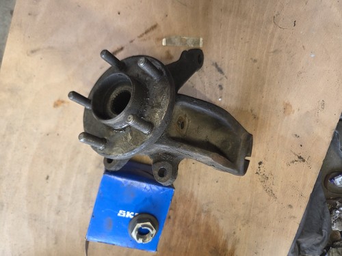 Mondeo wheel bearing hub - mondeo,
