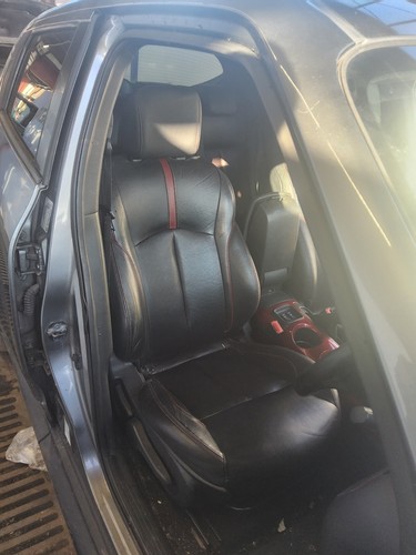 Front seat nissan - front, juke