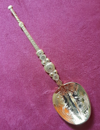 Vintage gold tone metal - vintage,