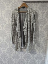 New Look Grey Knit Aztec Print
