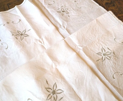 Vintage hand embroidered linen - vintage,