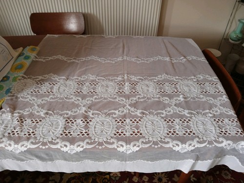 Net curtain patterned rows - net,