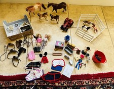 Breyer Horse Bundle With Horses, Riders & Stables