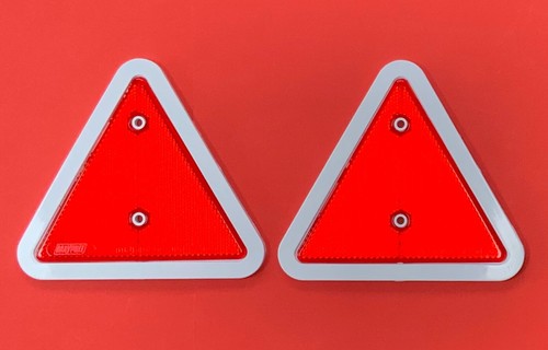 Red triangle reflectors - 2,