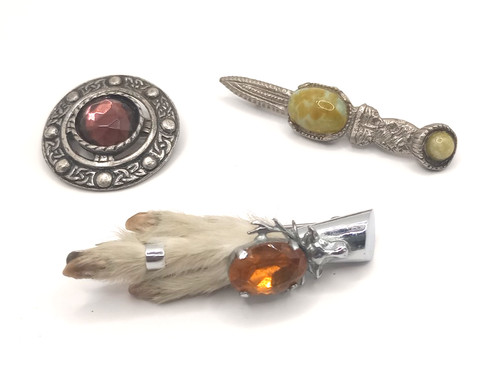 Scottish brooches grouse - x,