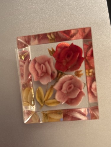 Vintage lucite brooch - ,