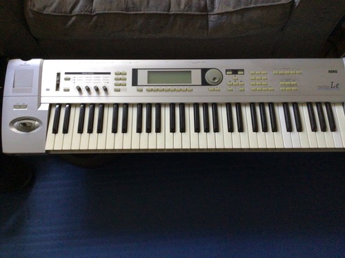 Korg triton keyboard - le,