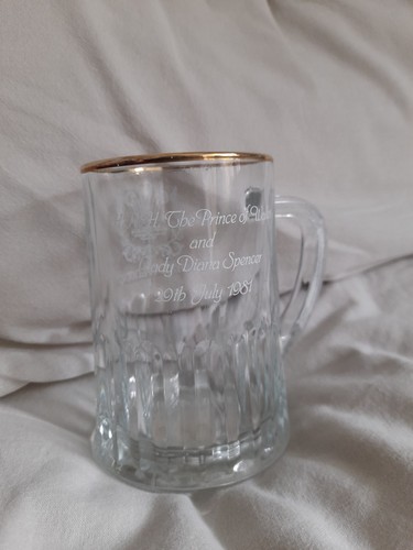 Royal wedding 1981 - royal, glass