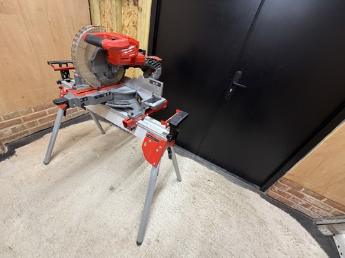 Milwaukee mitre saw 254mm - 254mm,