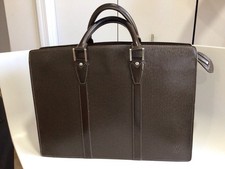 LOUIS VUITTON PORTE DOCUMENTS